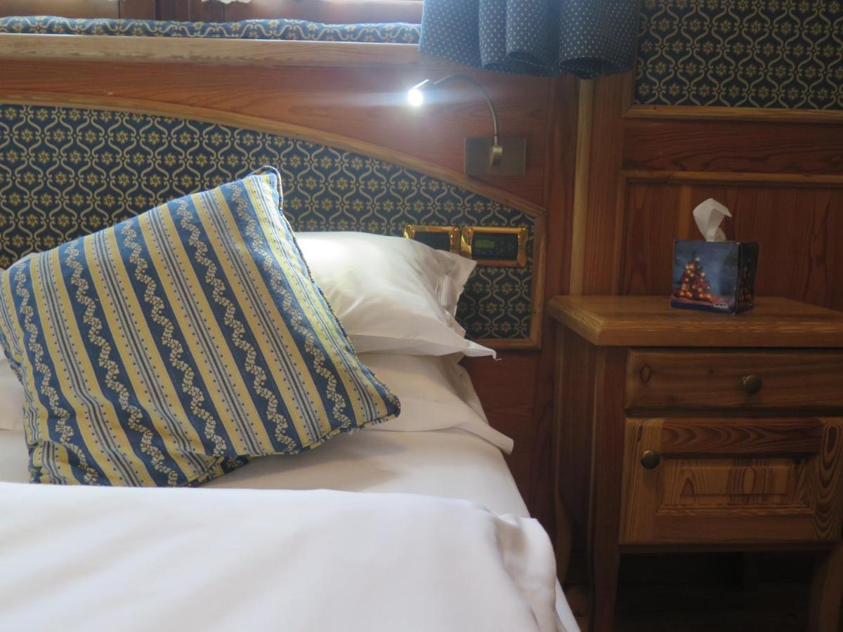 Chambres Mont Cervin ブレウイル・チェルヴィナイア エクステリア 写真