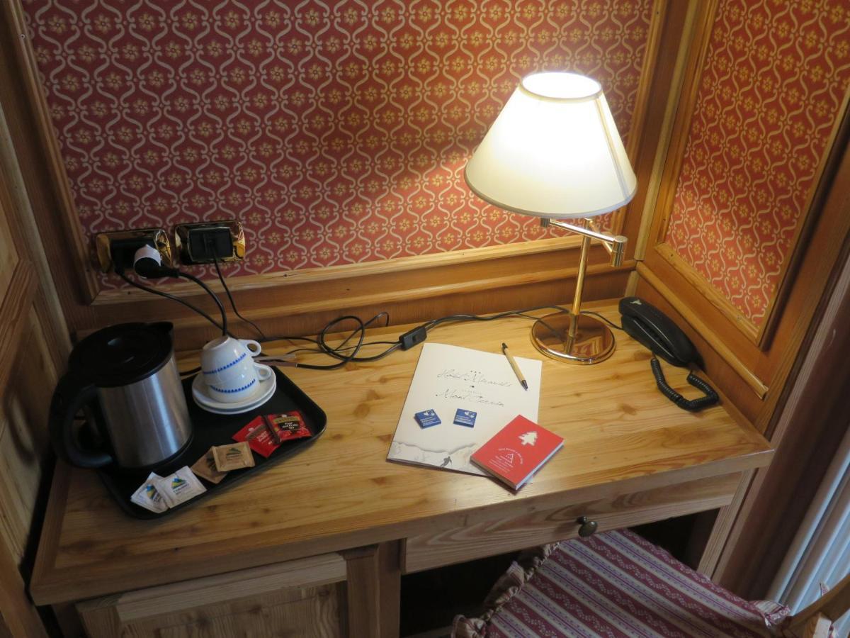Chambres Mont Cervin ブレウイル・チェルヴィナイア エクステリア 写真