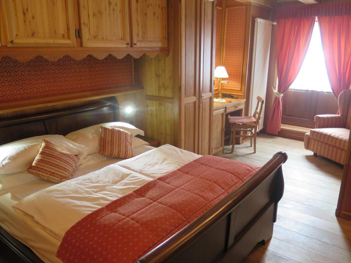 Chambres Mont Cervin ブレウイル・チェルヴィナイア エクステリア 写真