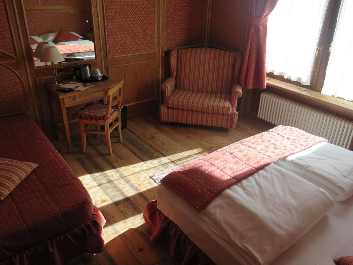 Chambres Mont Cervin ブレウイル・チェルヴィナイア エクステリア 写真